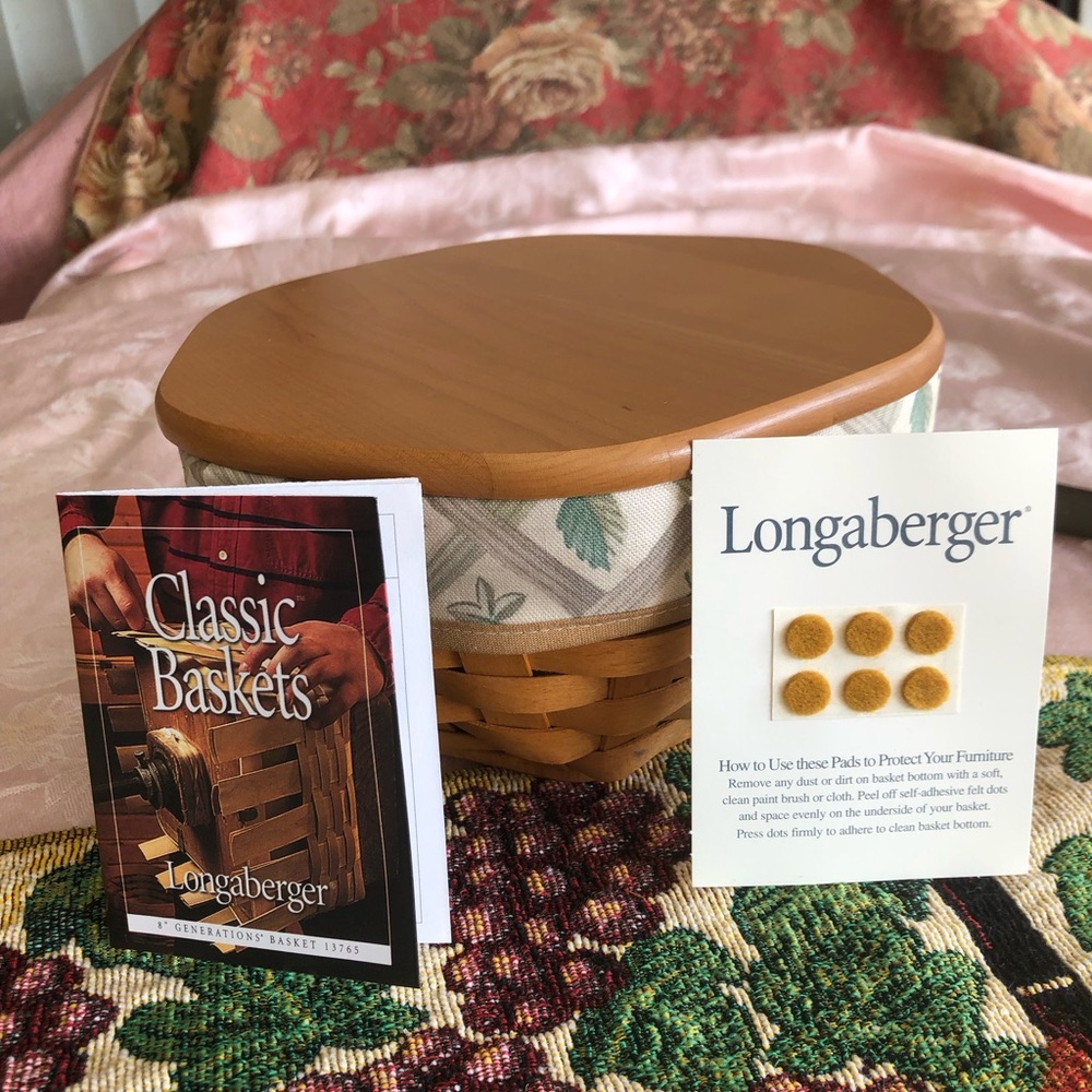 Longaberger 8" Generations basket, lid, plastic Insert & Green Leaf  liner 2000